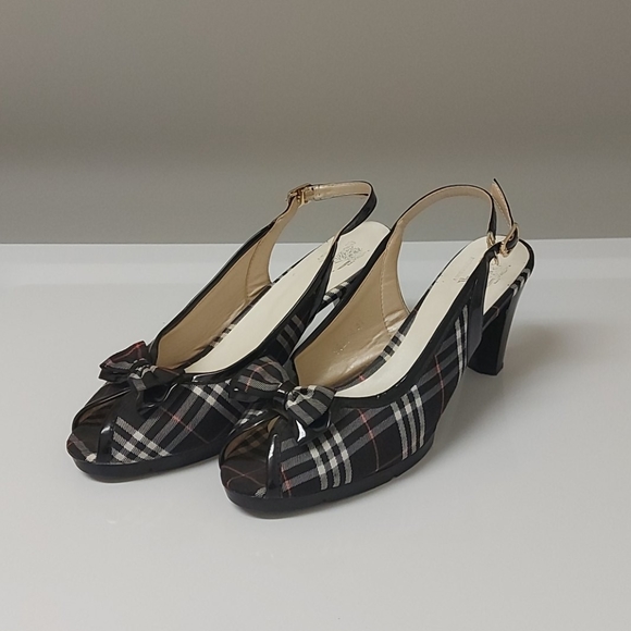 Burberry Peep-Toe Slingback Pumps Size 8.5 - Picture 1 of 6